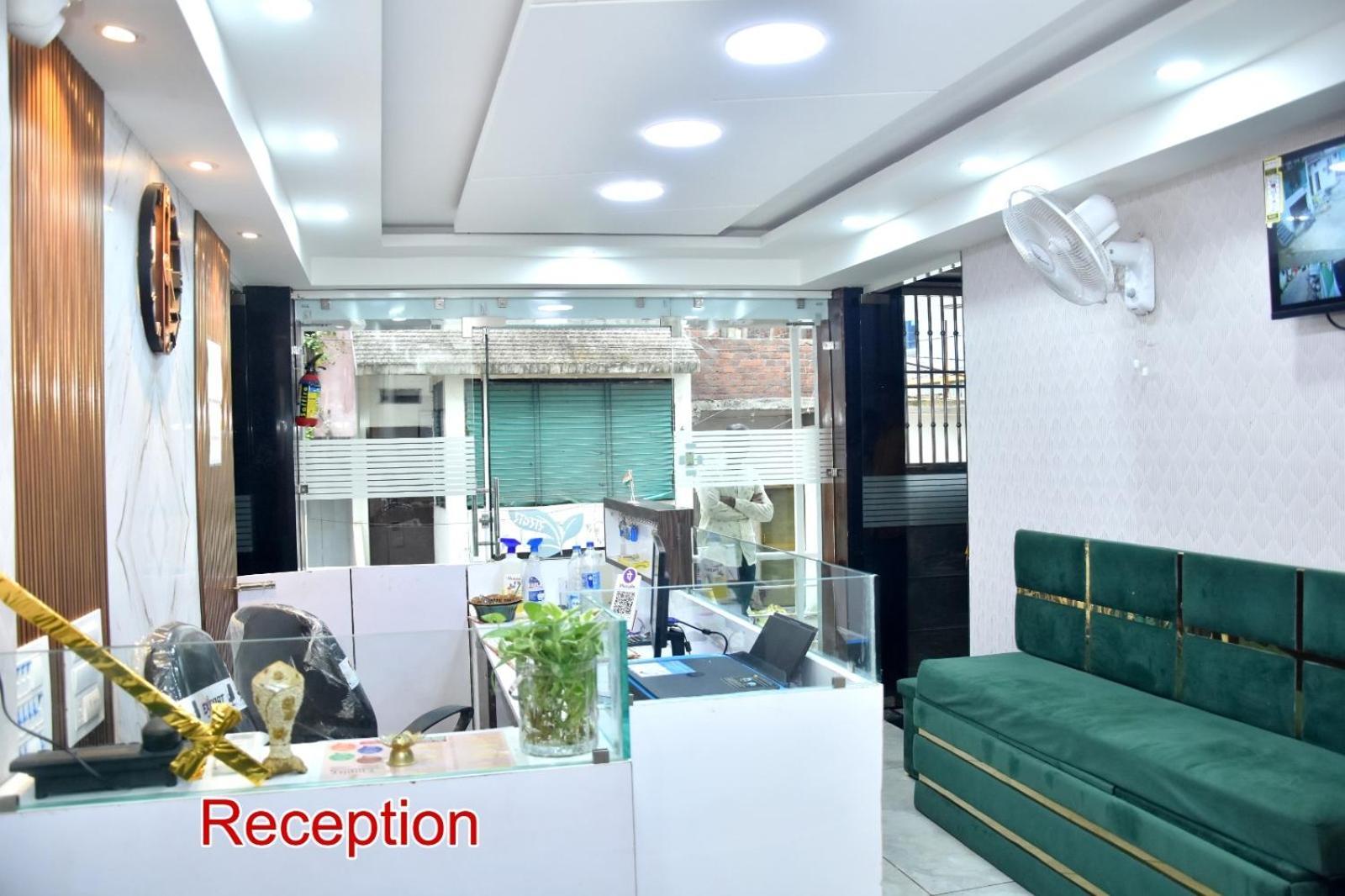 Green Leaf Hotel اوجاين المظهر الخارجي الصورة